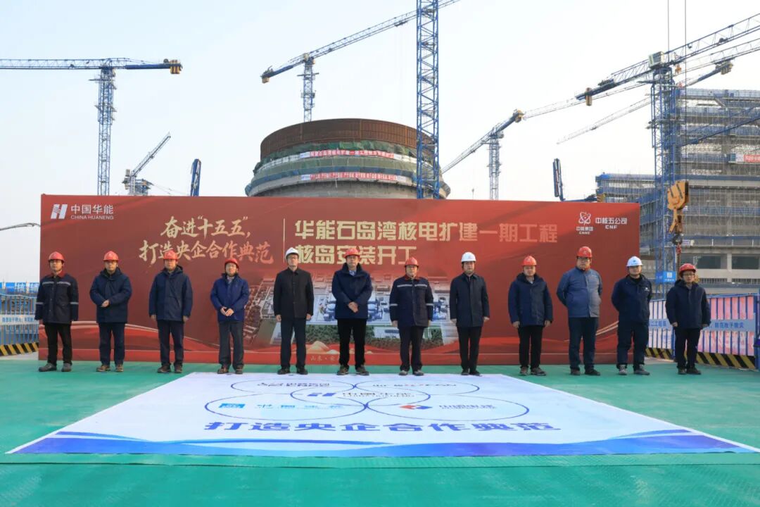 1766996375508549.jpg 6400.jpg