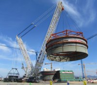 中核五公司海阳核电1#核岛CV筒体二环吊装成功