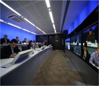 王炳华与公司首批参建美国核电项目人员座谈