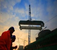 中核集团三门核电1号机组环吊完成吊装