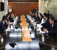 钱智民会见法国电力公司副总裁傅楷德深化双方合作