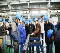 防城港核电公司和中广核工程公司到访陕柴重工