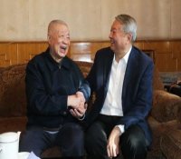 王寿君看望老领导：新时代要传承好事业开创者经验和精神