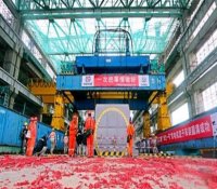 全球首堆示范工程“华龙一号”发电机定子吊装圆满成功