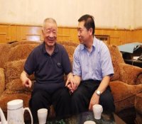 顾军看望核工业老领导蒋心雄