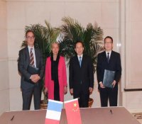 生态环境部部长会见法国生态与团结化转型部部长